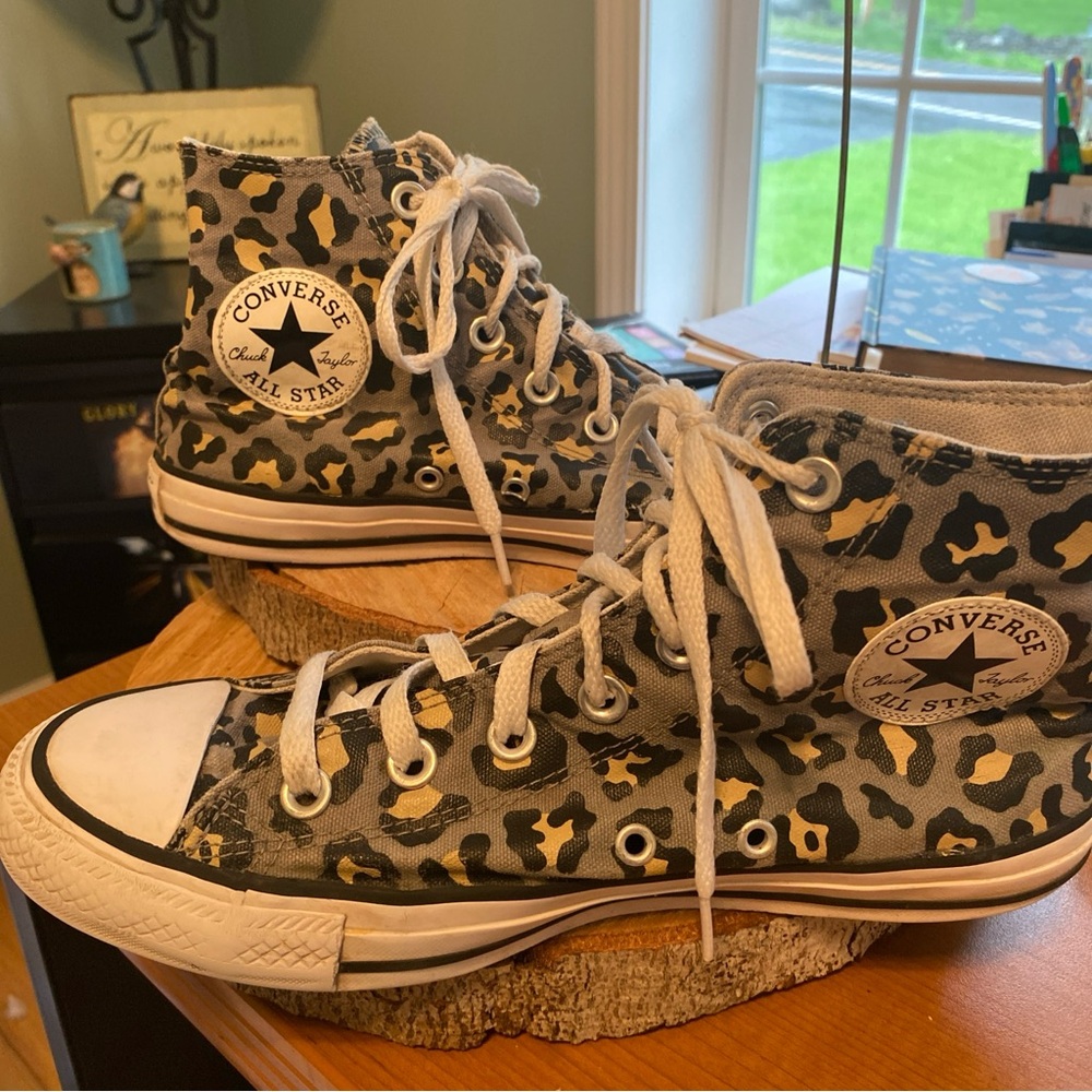 Converse All Star Chuck Taylor Womens High Tops Leopard Print Sneakers Size 7